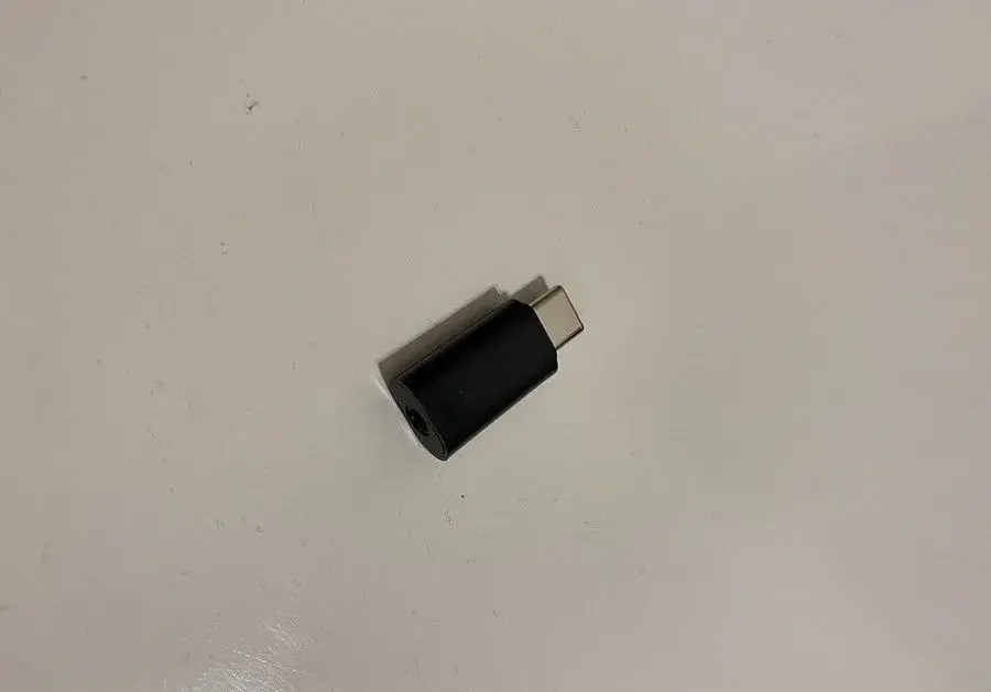 PEVNÚ redukciu USB-C na JACK 3,5
