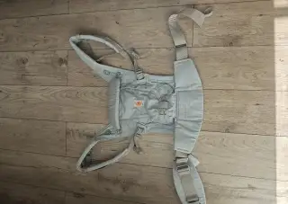 Ergobaby Adapt grey nosič