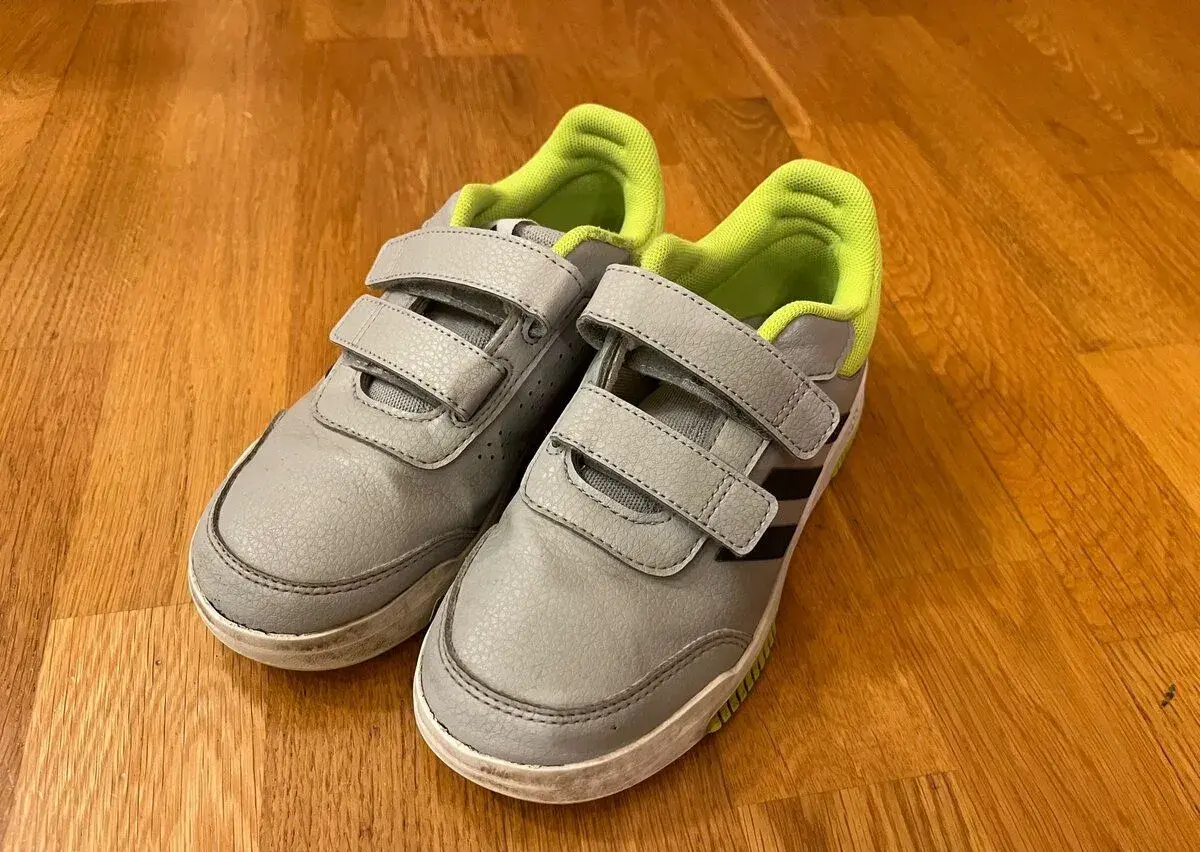 detske tenisky adidas 33 sede