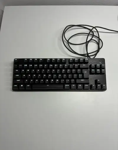Herná Klávesnica G413 TKL SE