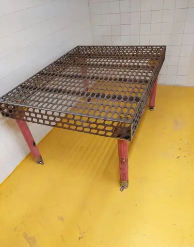 Zvárací stol