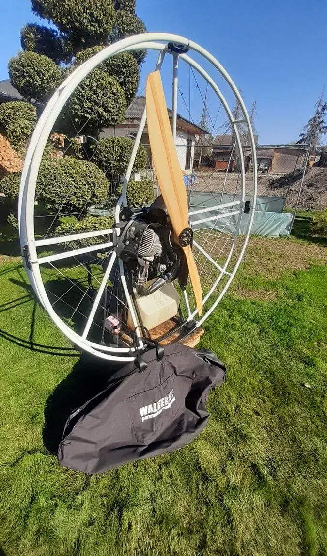 PARAMOTOR