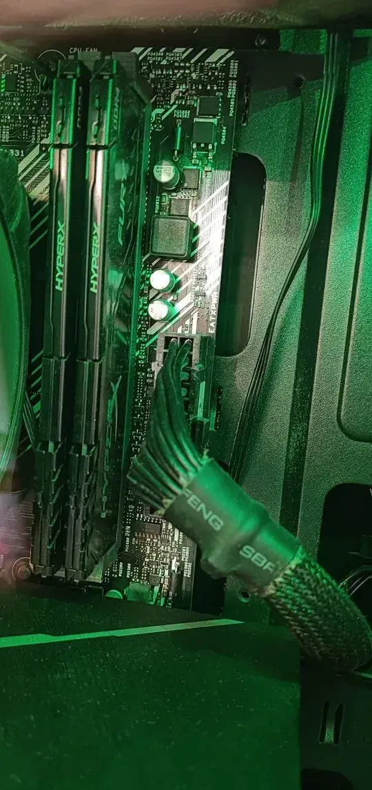 16GB DDR4 KIT 3200MHz-Kingston HyperX Fury CL16 - stav