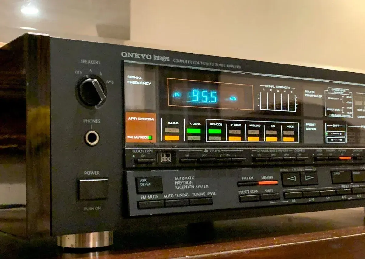 Onkyo integra Tx-85