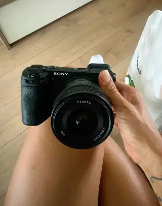 Sony A6700