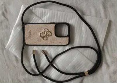 iPhone 16 Pro kryt GUESS original