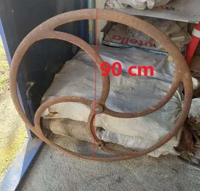 Liatinové kolesá na studňu