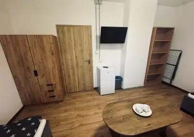 Dve nepriechodné izby jedna pre dve osoby