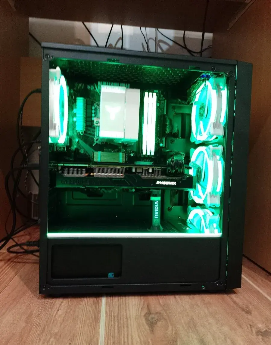 Výkonný herný PC-Ryzen 5 5500+RTX 2070 Super+32GB RAM+NVMe