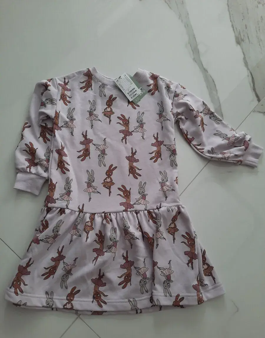 Saty vel.122/128 zn. H&M nove s visackou