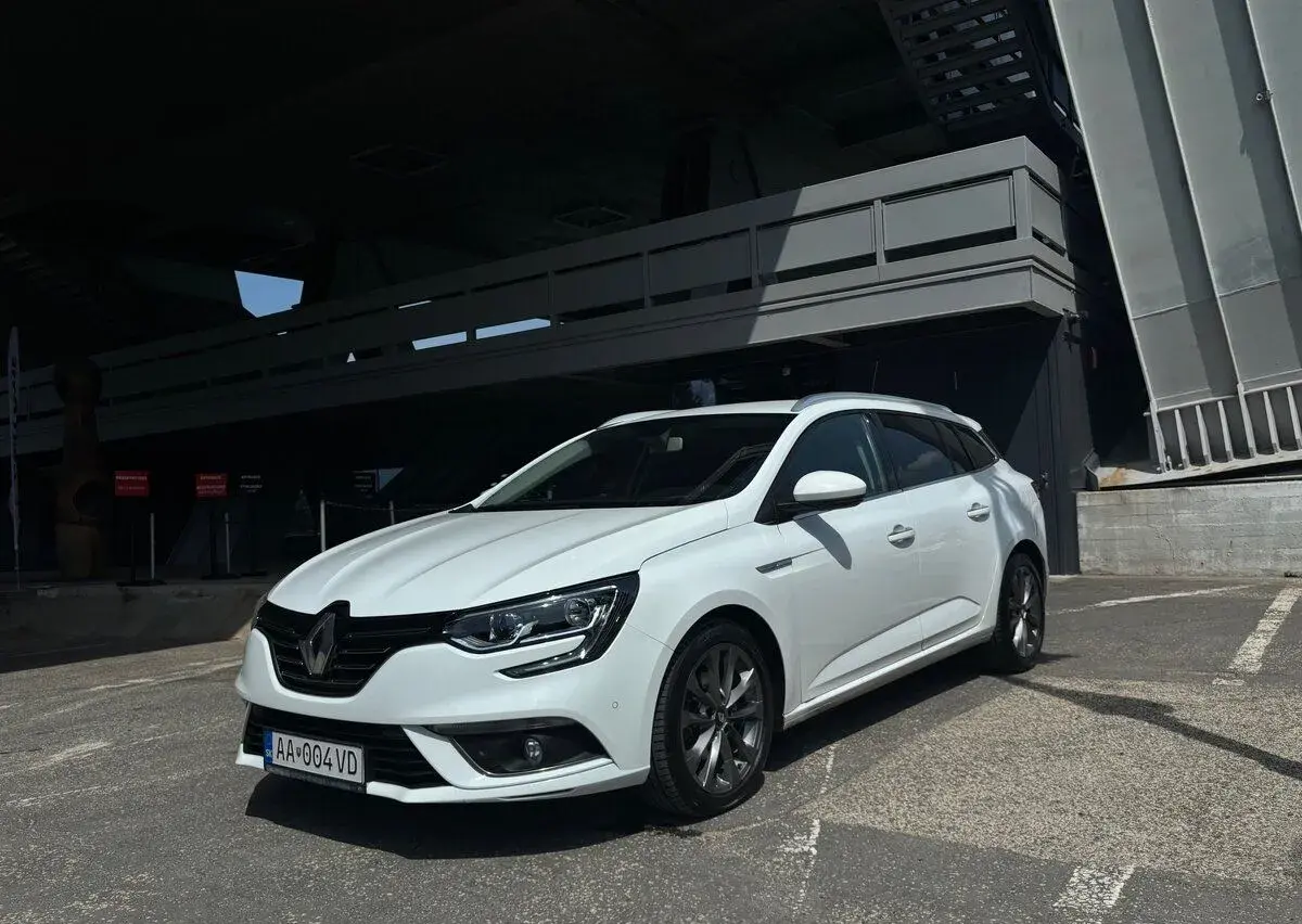 Renault Megane – 2017, 100 km