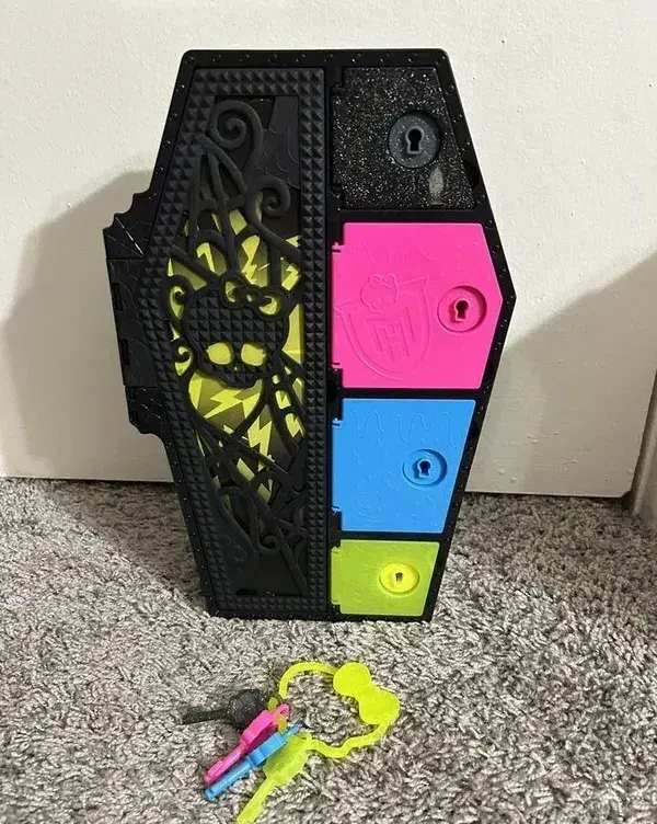 Skrinka Monster High