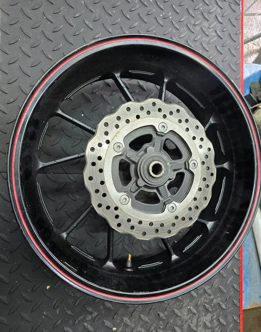 Zadné koleso yamaha mt 07 mt 09