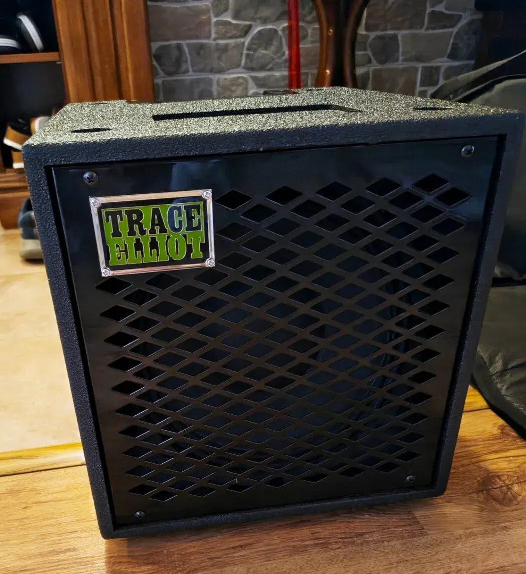 Basový box Trace Elliot bassbox110
