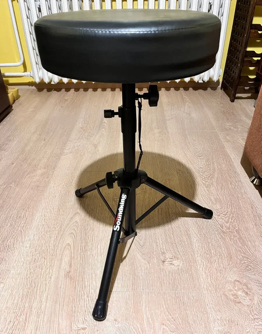 bubenicka stolička Soundking