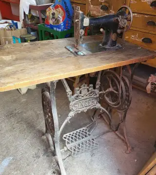 Stary SINGER sijaci stroj vintage original starozitnost