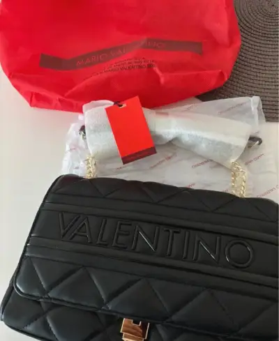 Dámska kožena kabelka Valentino