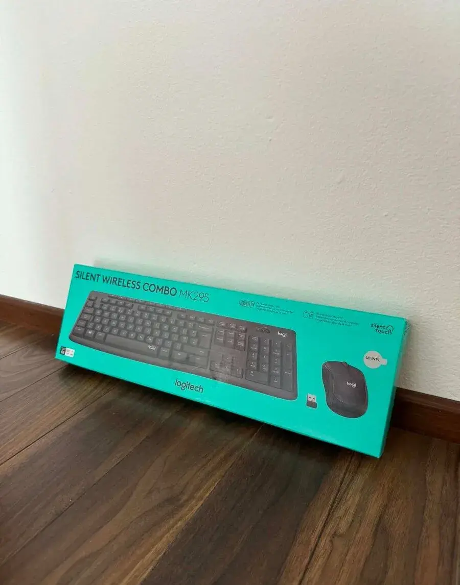 Logitech MK295 Silent Wireless Combo bezdrôtový set klávesni