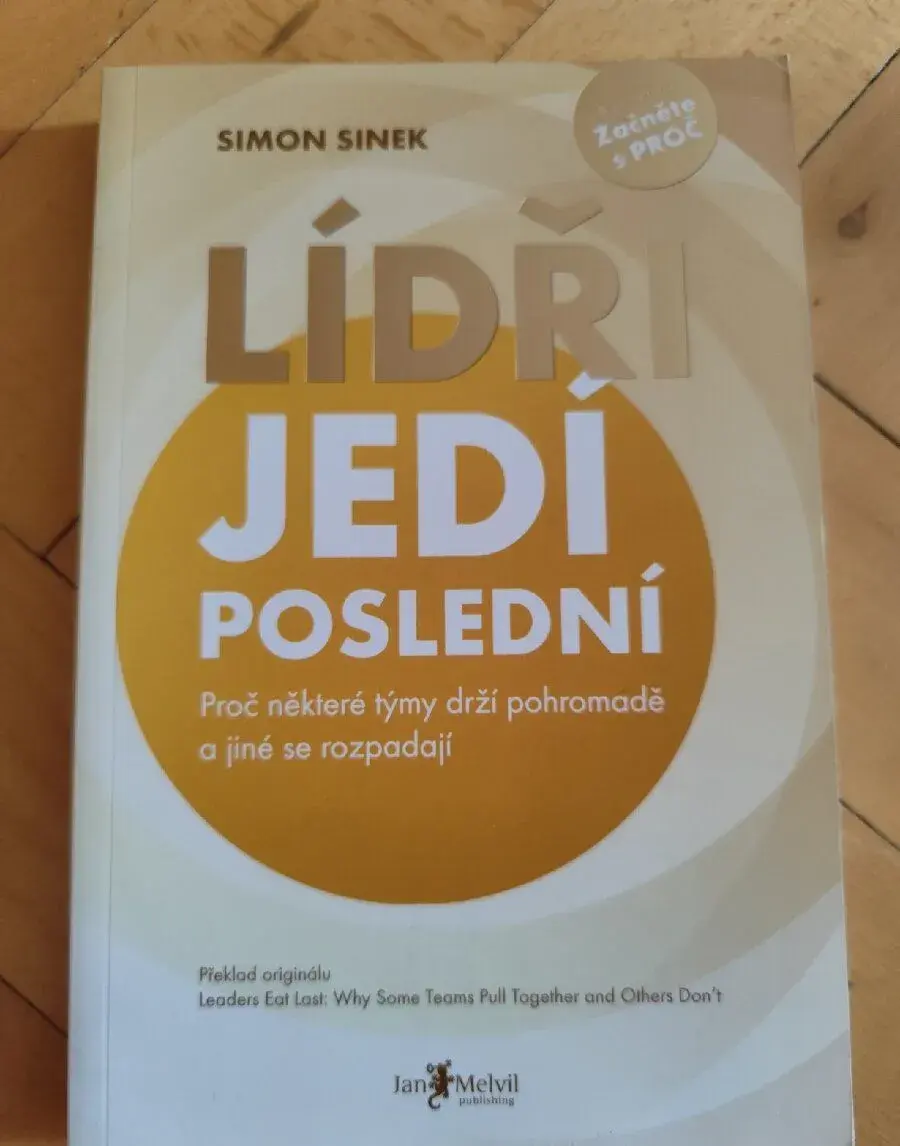 Lídri jedí poslední