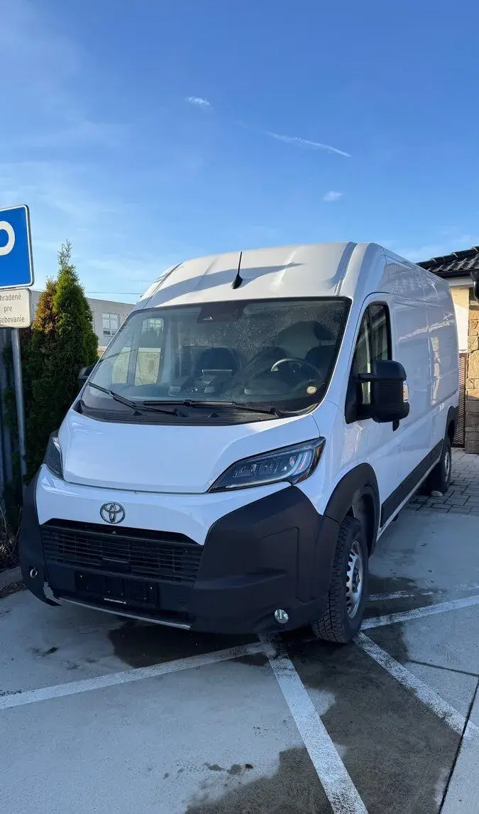 Toyota Proace – 2025, 400 km