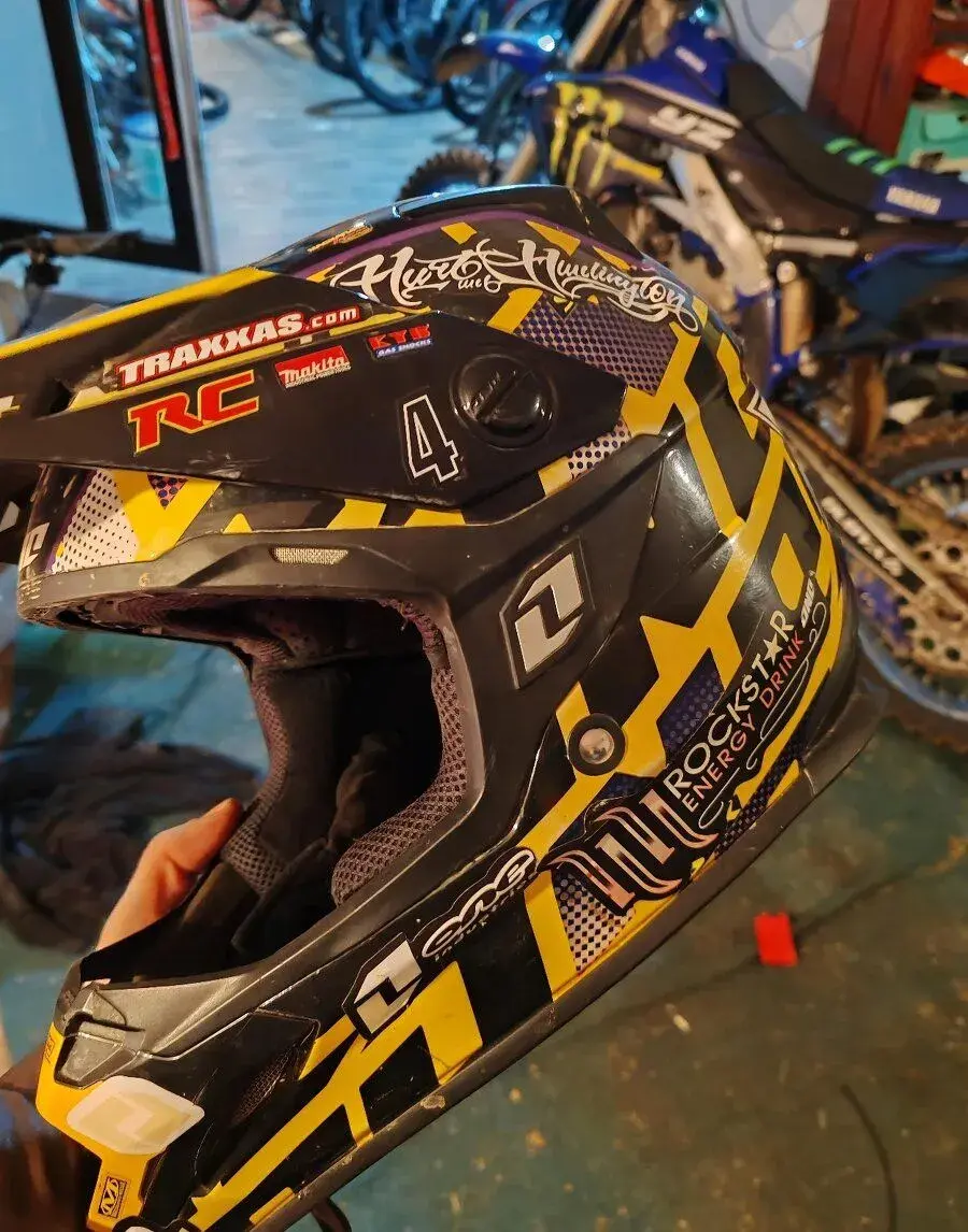 Prilba motocross ONE carbon M