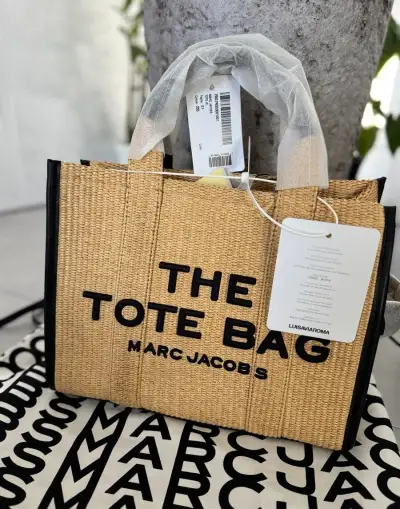 Marc Jacobs The Woven Tote Bag medium