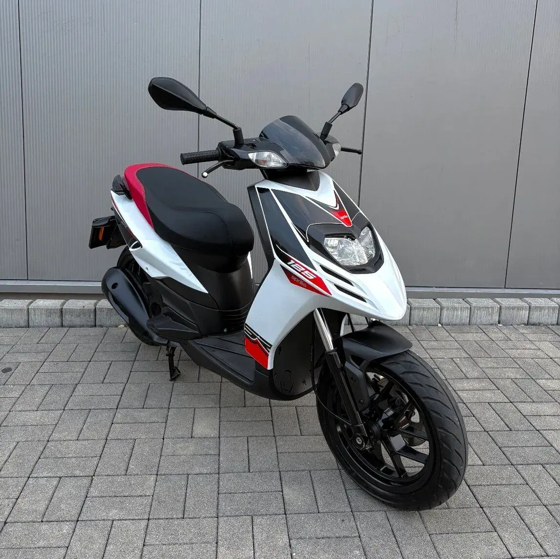 Aprilia SR 125