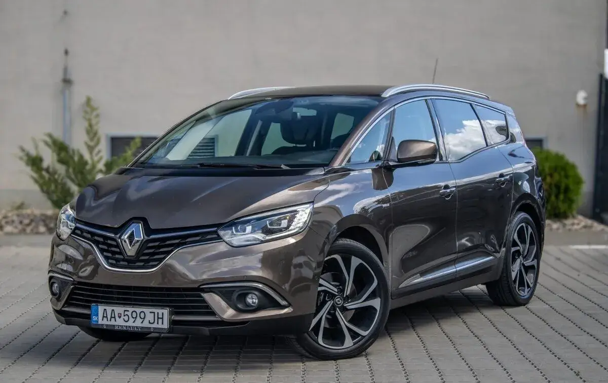 Renault Grand – 2027, 185 202 km