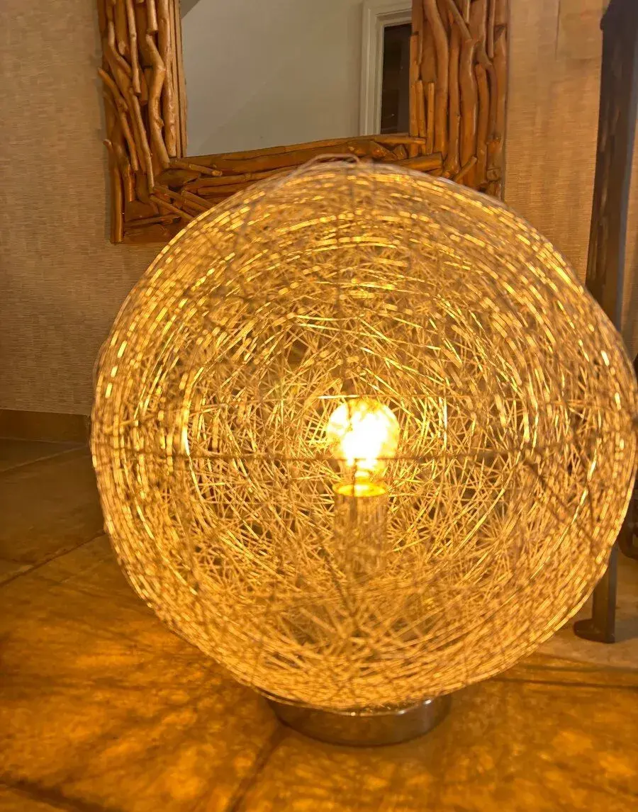 Stolova lampa