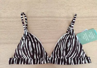 Nové plavky bikiny vrchný diel košíky A-B H&M