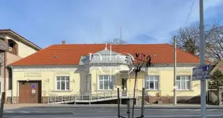 Na predaj samostatne stojaca budova + pozemok - Veľký Meder