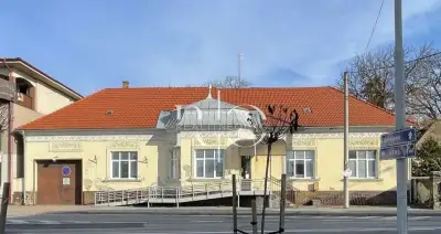 Na predaj samostatne stojaca budova + pozemok - Veľký Meder