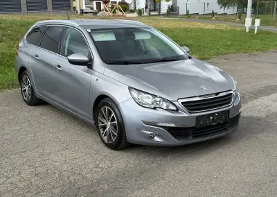 Peugeot 308 – 2015, 124 000 km