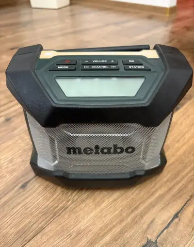Rádio - METABO professional power tool solutions R 12-18 BT