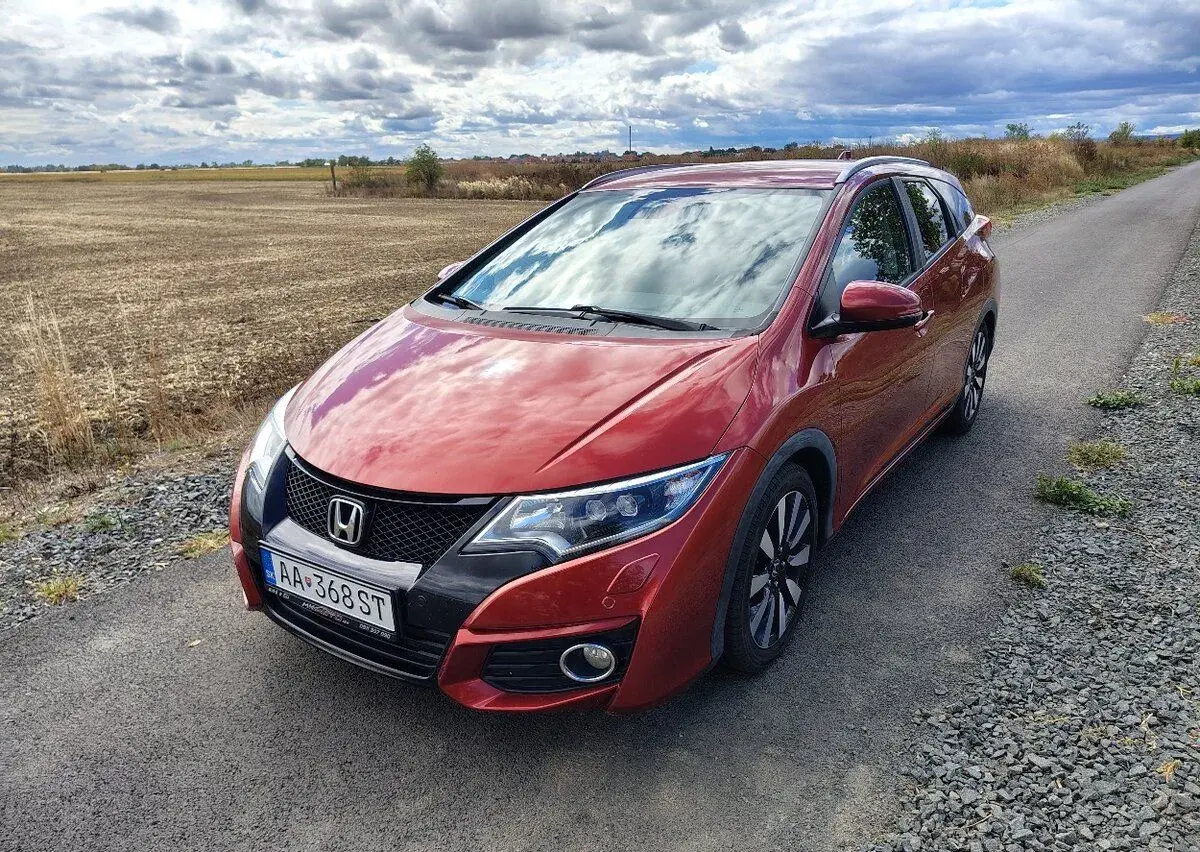 Honda Civic – 2025, 92 000 km