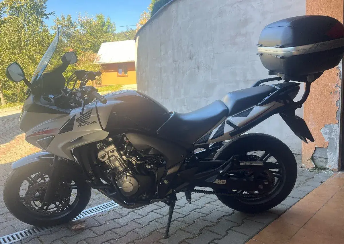 Motocykel Honda 600 CBF