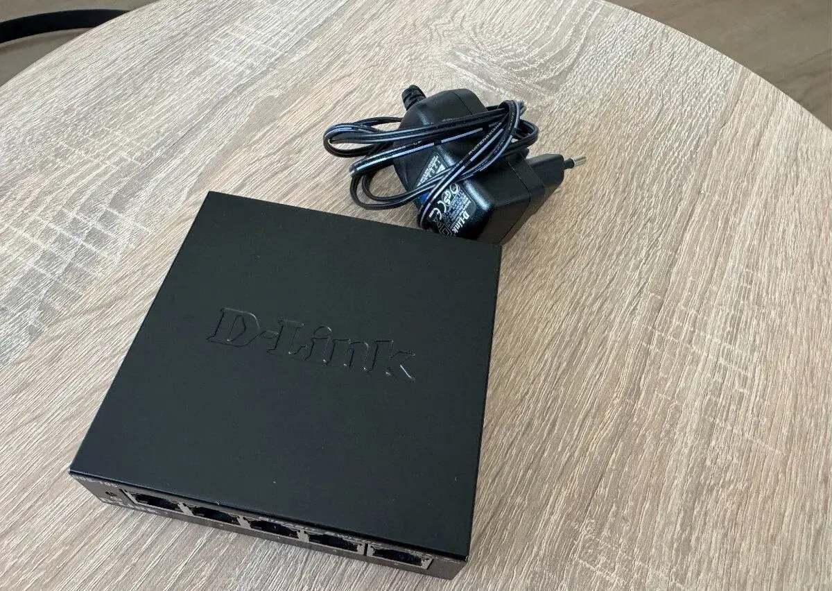 Switch D-Link DGS-105/E