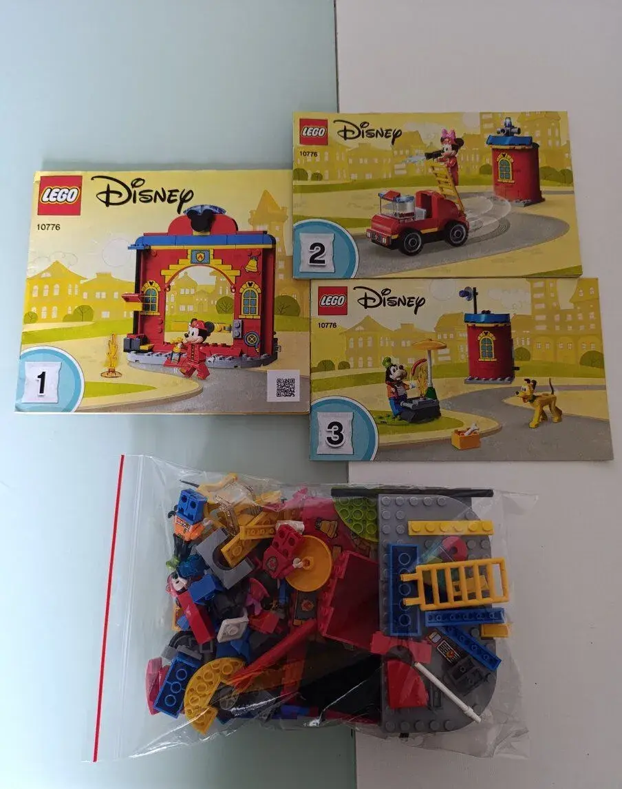 LEGO Disney 10776 Hasičská stanica a auto Mickeyho