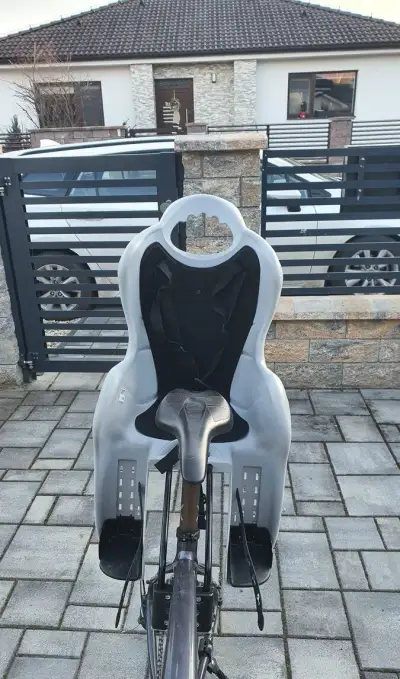 Detskú sedačku za bicykel