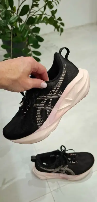 Asics Novablast 5 dámske