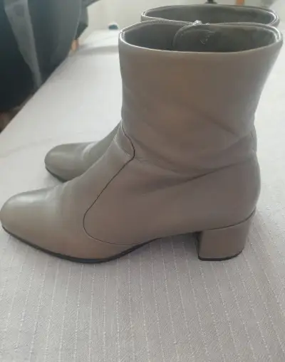 Ecco čižmy sivé 39