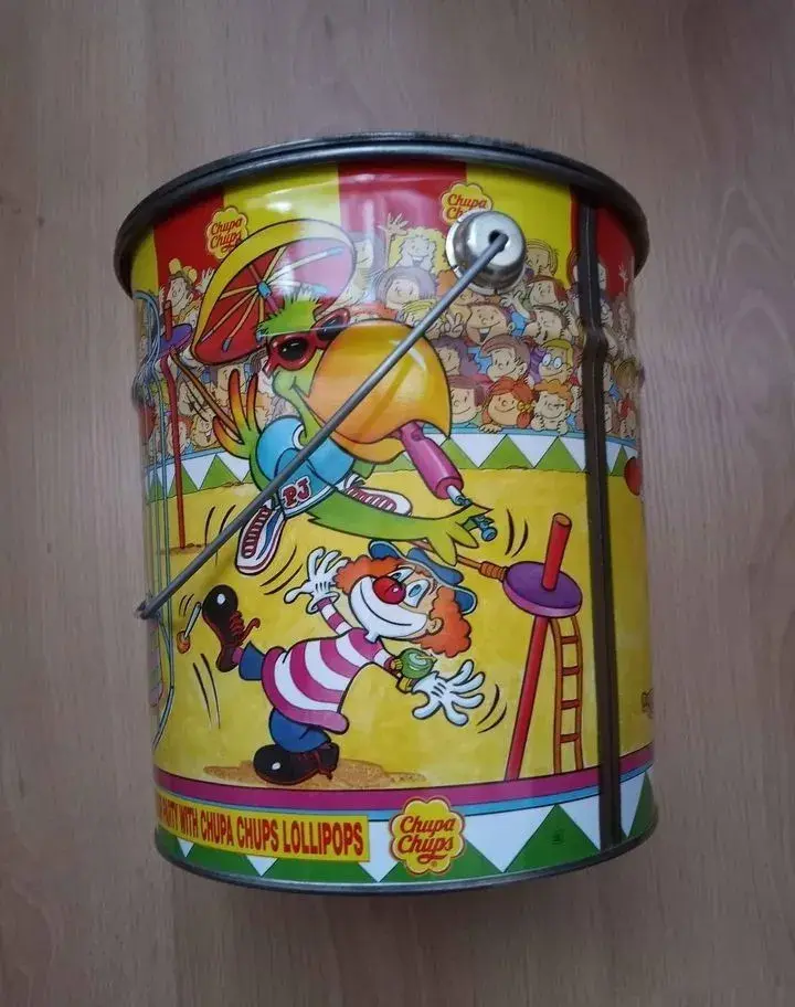 Plechové vintage vedierko z r 1995 s vekom.Vhodné na lego