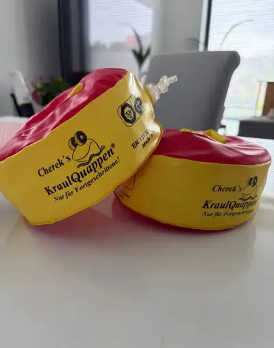 Rukávnikmi Cherek’s