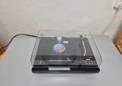 Gramofón Tesla NC450