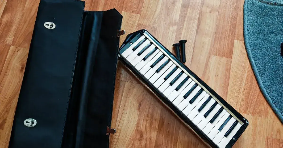 Klávesová fúkacia harmonika Bohema