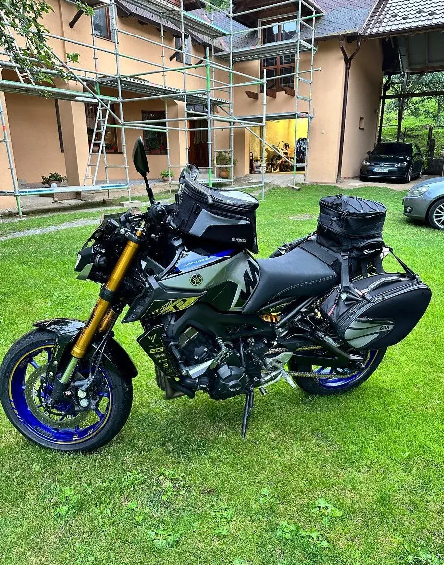Bočné tašky givi + držiaky bočné Yamaha