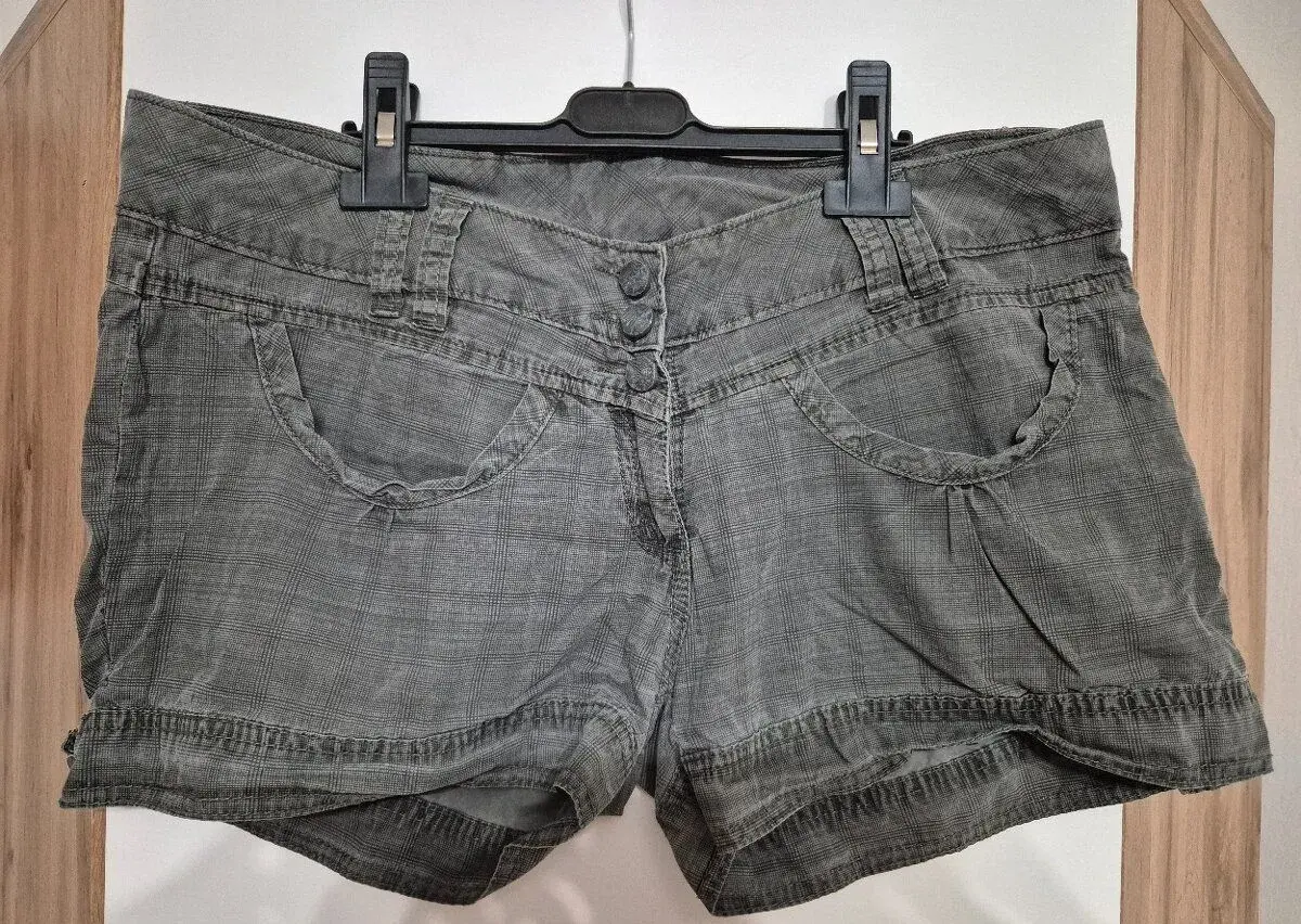 Krátke bedrové nohavice veľ. 38/40