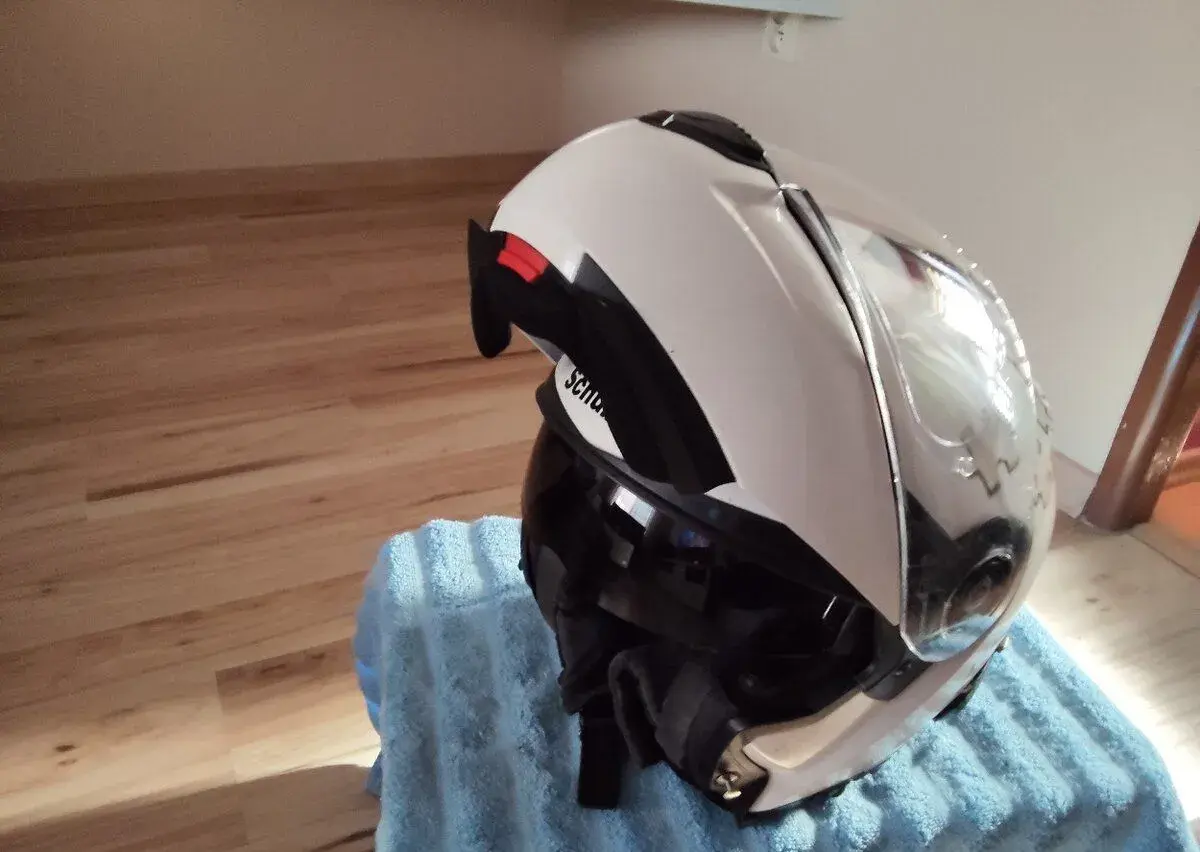 Moto prilbu Zn. Schuberth