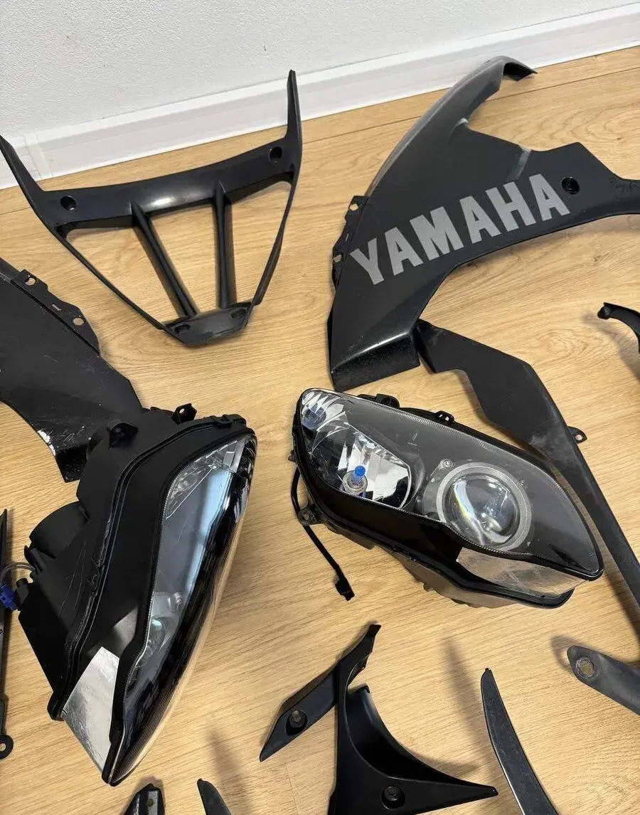 Yamaha Yzf rn12 r1