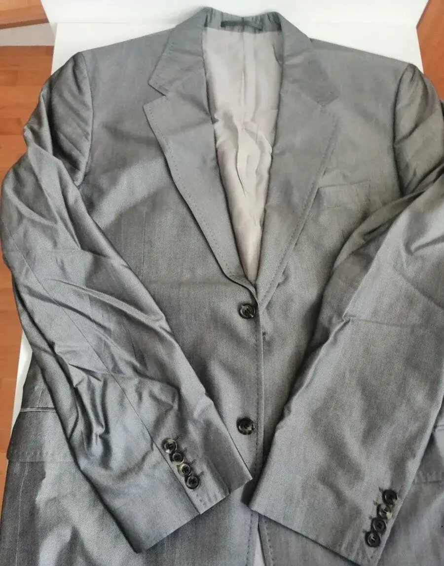 HUGO BOSS krasny pansky oblek L.XL. c.52